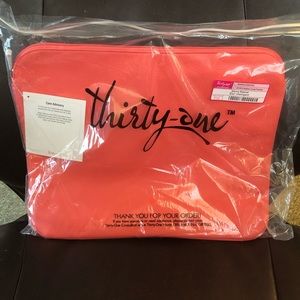 Thirty-One Savvy Sleeve